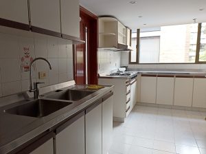 IMG_20220307_161331 kitchen 2